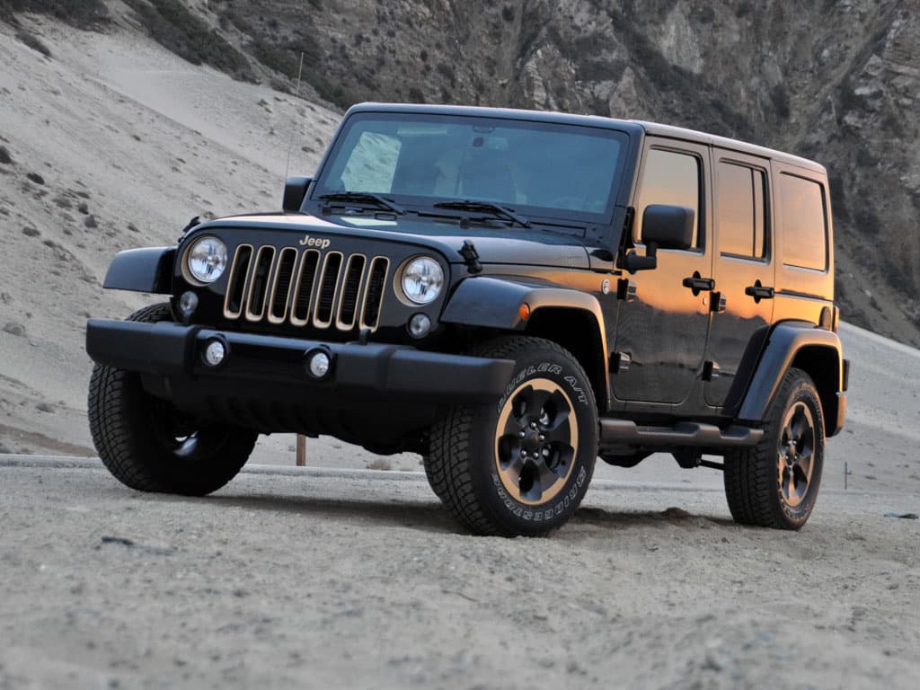 valuation/2014_Jeep_Wrangler_Test_Drive_Review_summaryImage.jpeg