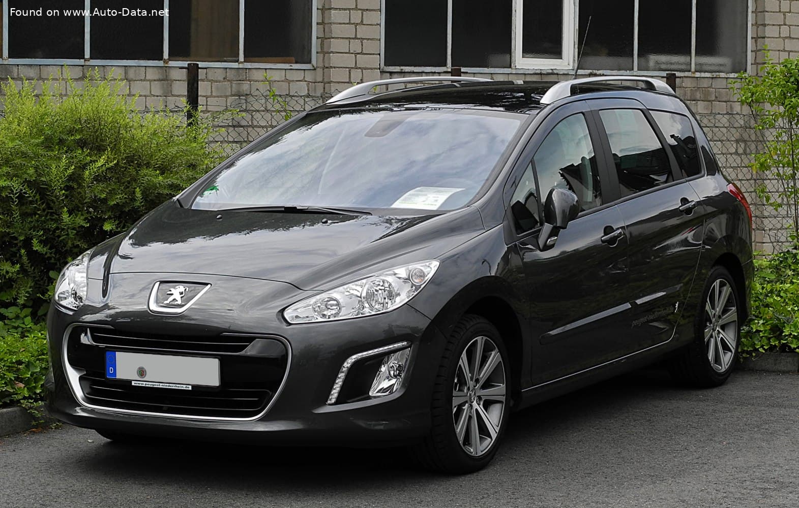 valuation/Peugeot-308-SW-I-Phase-II-2011.jpg