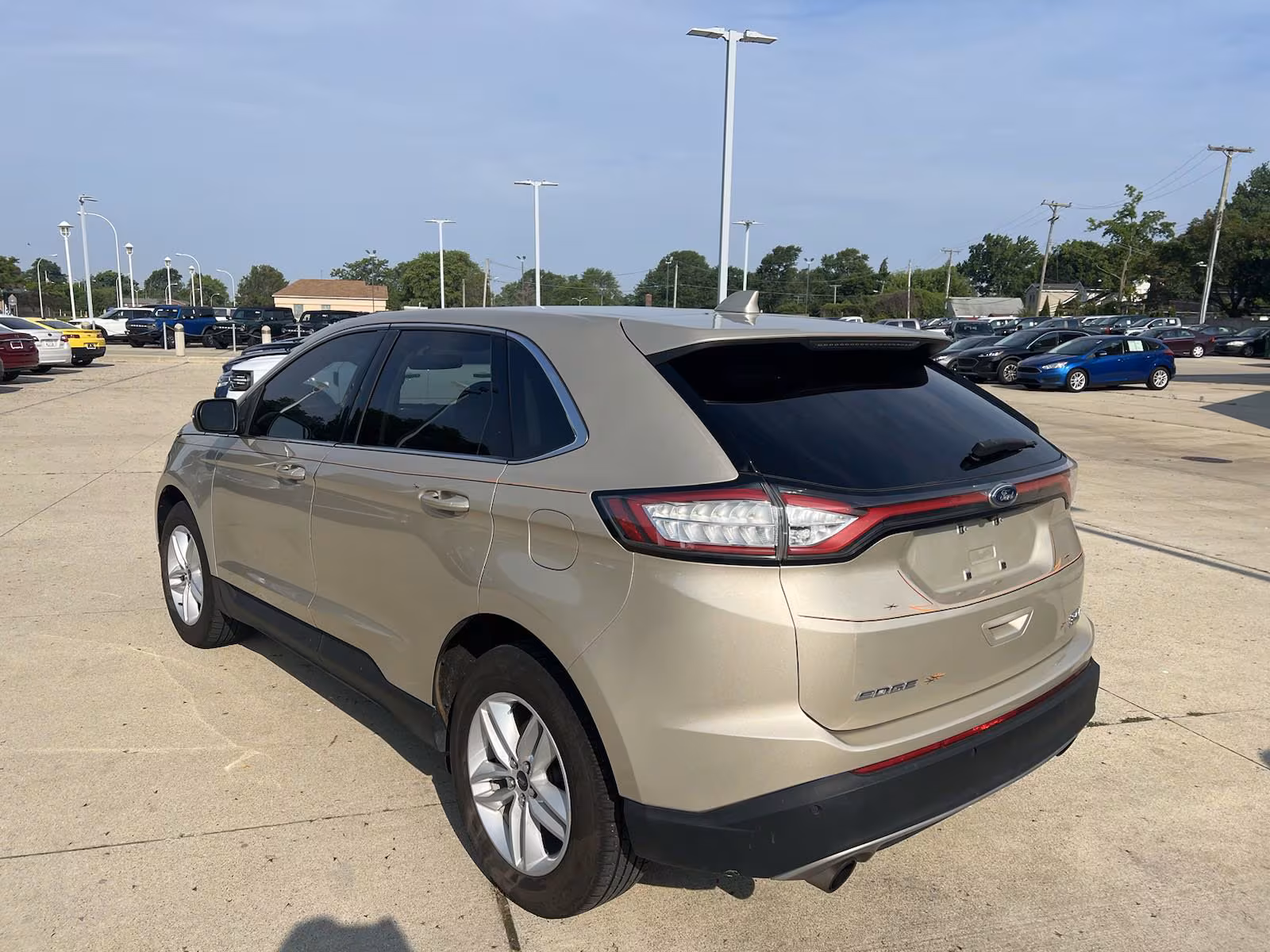 valuation/ford-edge-2017-accident-yes.jpg